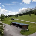 5 By Interhome Apartmán Ramsau am Dachstein